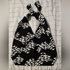 Fighting Eel Tote Bag